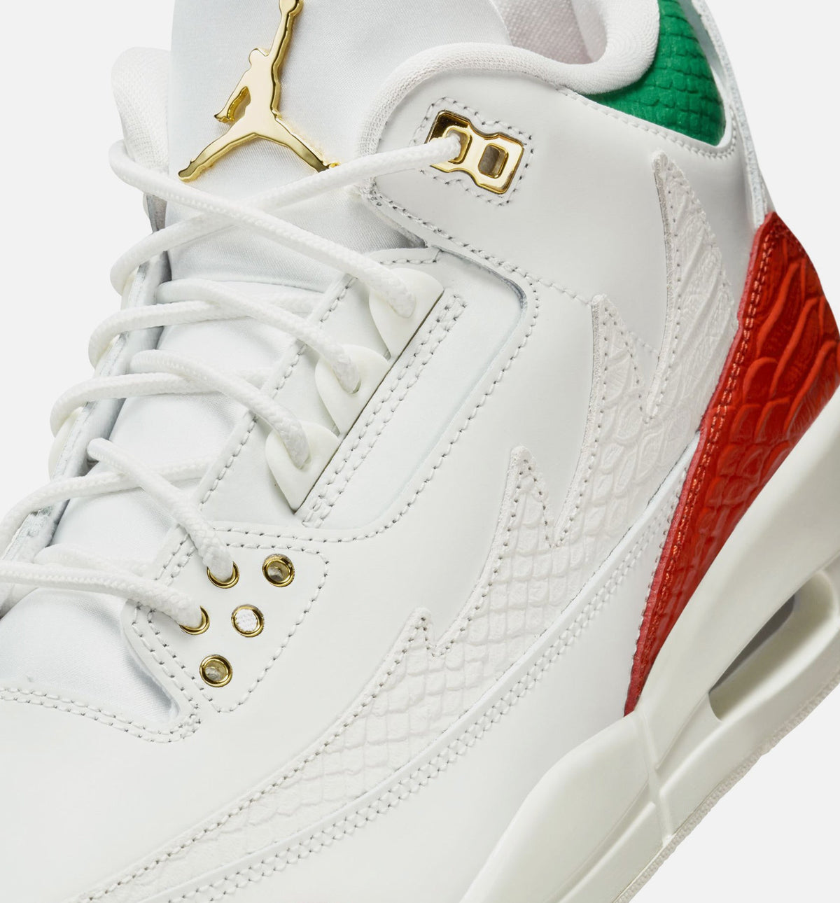 Air Jordan 3 Retro El Vuelo – Men's Lifestyle Shoe | Summit White/Pine Green/Dragon Red/Metallic Gold