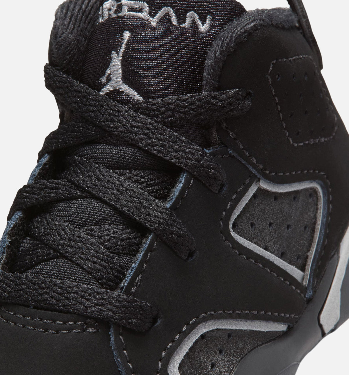 Air Jordan 6 Cap & Gown – Infant & Toddler Lifestyle Shoe | Black/Reflective Silver