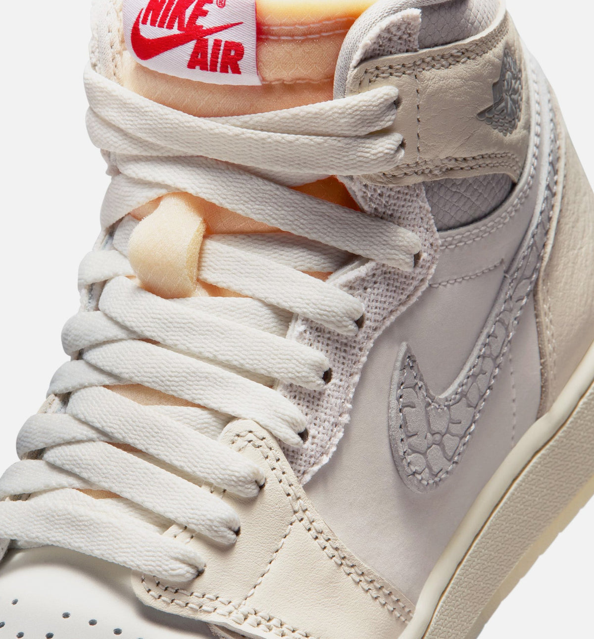Air Jordan 1 Retro High OG "Sail" Big Kids' Shoe – Sail/University Red/Pale Ivory/Coconut Milk/Phantom