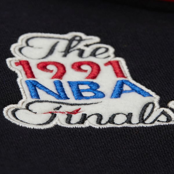 M&N NBA Vi M&N NBA Vintage Logo Chicago Bulls Courtside Fleece Button Front Hoodie  * Full titlentage Logo Chicago Bulls Courtside Fleece Button Front Hoodie