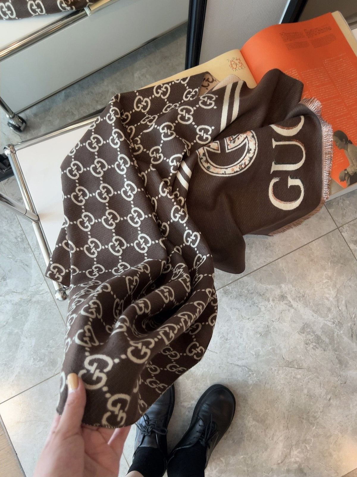 Gucci Patterned Logo Scarf