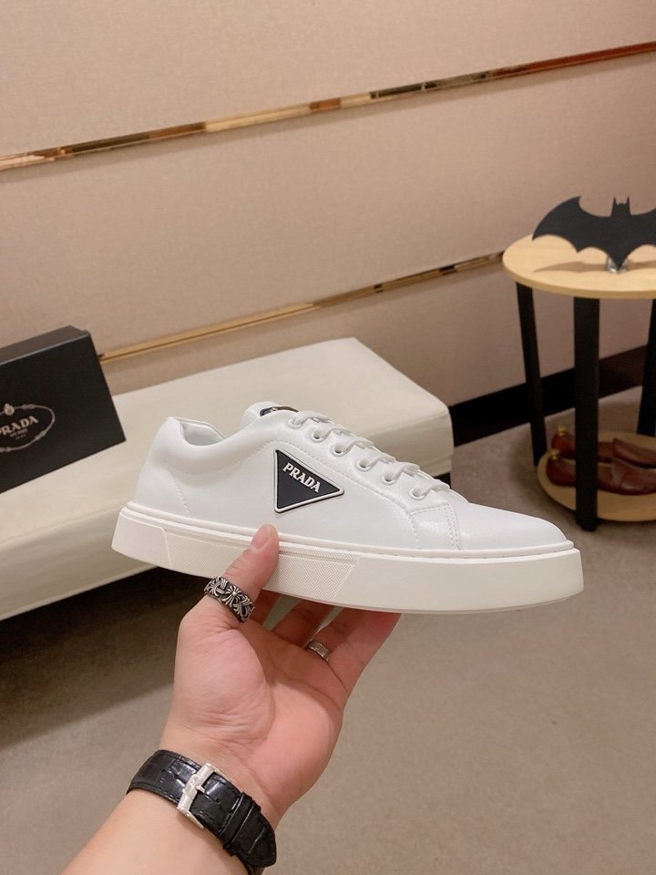 Prada Plaque Low-Top Sneakers